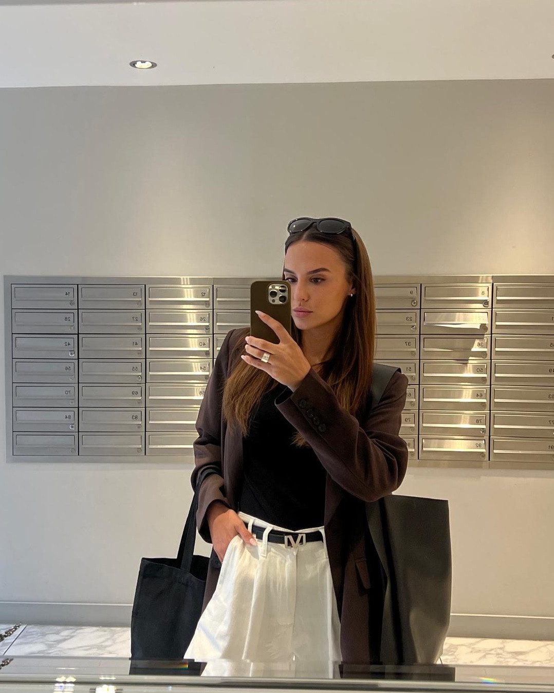 #LTKlondon 

Dissh blazer | white trousers | autumn outfit | autumn dressing | office chic | pangaia | nobody’s child

#LTKuk #LTKautumn