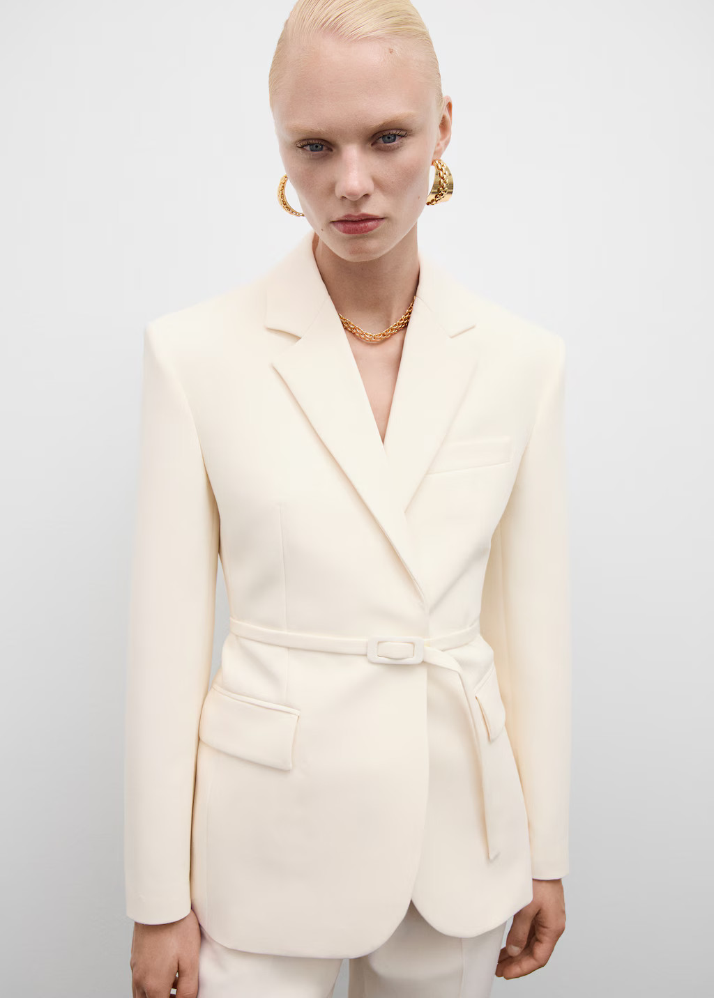 Suit blazer with belt - Women | MANGO USA | MANGO (US)