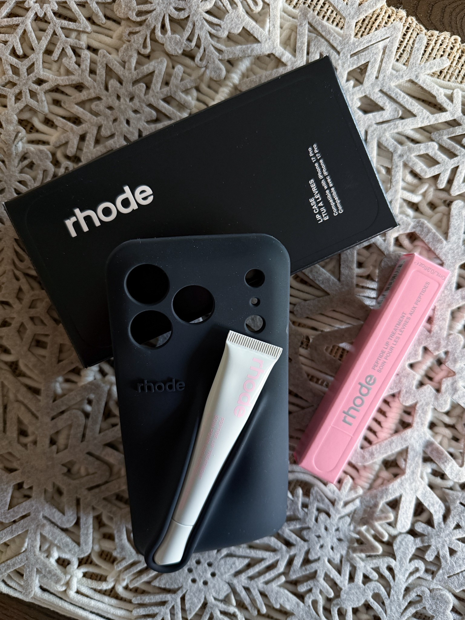 My new iPhone  is on the way, so I treated myself to the rhode lip peptide phone case as soon as they released this drop. It’s minimal, feels luxe in your hand, & the built-in lip peptide holder is honestly genius. I love when something looks good & solves a real problem. No digging in bags, no scrambling in the car, just hydrated lips on standby.

rhode phone case - rhode beauty - peptide lip treatment - lip gloss holder - phone case aesthetic - beauty accessories - trending beauty finds - everyday beauty essentials - lip hydration products - lip care routine - glossy lip balm - nourishing lip treatment - clean beauty brands - viral beauty favorites - holiday beauty gifts - stocking stuffer ideas - beauty must haves - self care routine - daily beauty routine - cute phone case - aesthetic phone accessories - lip balm holder case - beauty lover gifts


#LTKmomlife #LTKGiftGuide #LTKBeauty