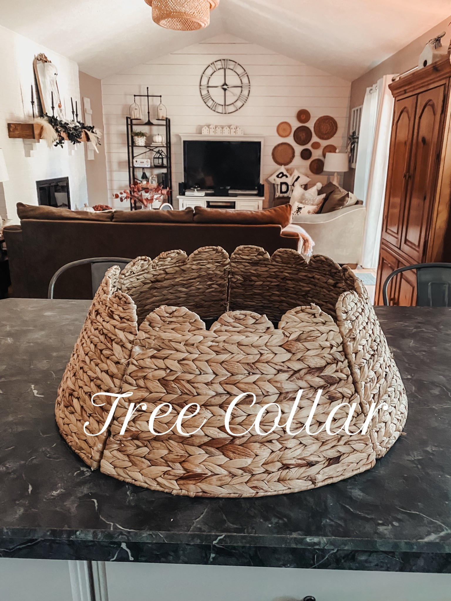 The cutest scalloped tree collar 

#LTKHoliday