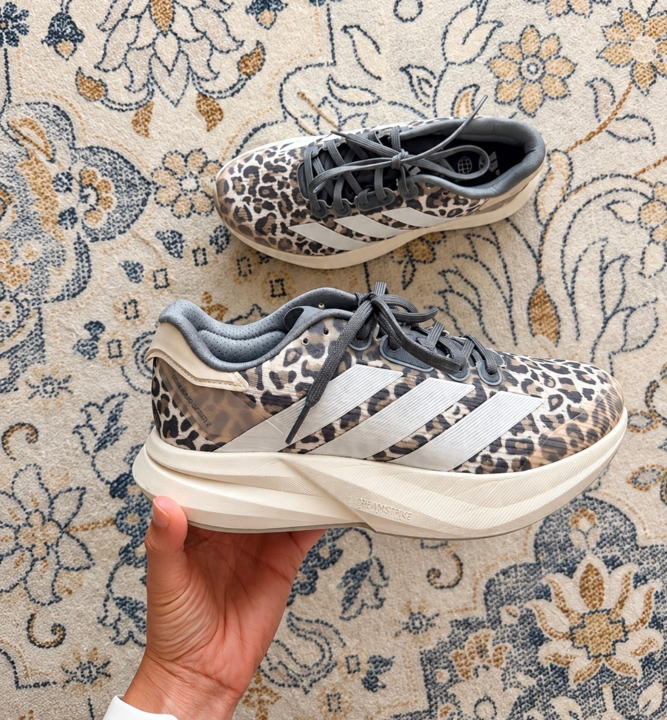 Because leopard is basically a neutral now 🙌 and these are 33% off 🐆 🤎 ⬇️

#LTKSaleAlert #LTKdayinmylife #LTKfitnessgoals