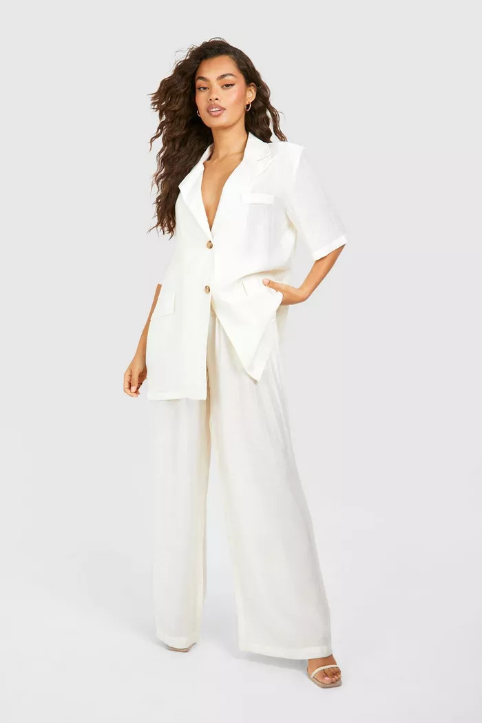 Textured Crinkle Relaxed Fit Wide Leg Trousers | Boohoo.com (UK & IE)