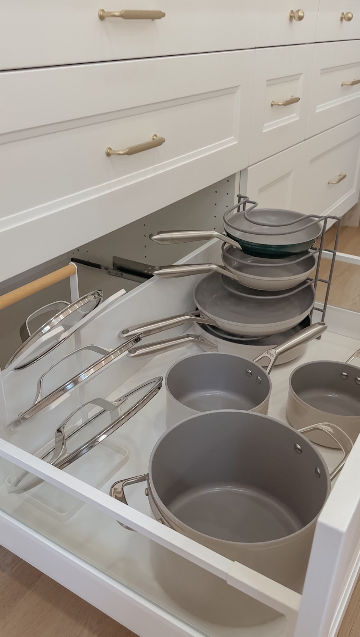 Pan drawer, finally organized! 🙌 I used these smart storage solutions to keep pots and pans neat and easy to find. No more stacking chaos — just smooth sliding and quick access every time. Linked all my favorite Amazon organizers that made this kitchen upgrade so simple! #PanDrawerOrganization #KitchenStorage #AmazonHomeFinds #KitchenOrganization #LTKhome #CookwareStorage #OrganizedKitchen #FunctionalSpaces



#LTKStyleTip #LTKFindsUnder100 #LTKHome