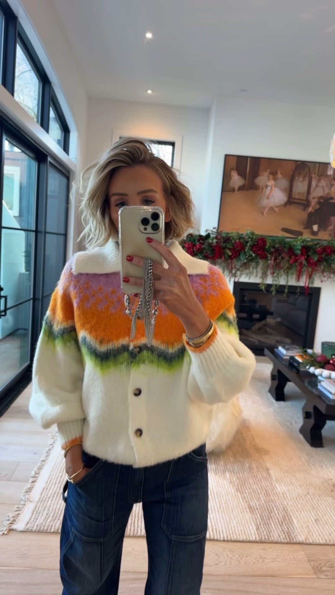 Perfect winter sweater and my new favorite pair of denim 😍😍😍 small in sweater and 27 in denim 