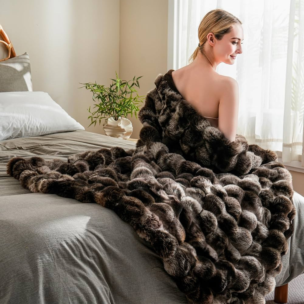 BENVWE Faux Fur Throw Blanket Minky Bubble Blanket Tie-dye Coffee 60" x 80" 1100GSM | Amazon (US)