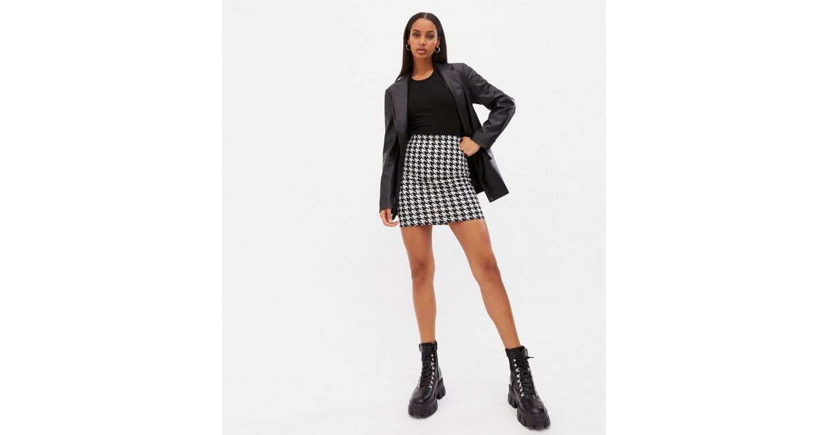 Black Dogtooth Mini Tube Skirt
						
						Add to Saved Items
						Remove from Saved Items | New Look (UK)