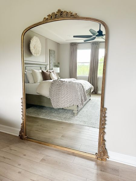 The Anthropologie gleaming primrose mirror is on sale! Great price! Definitely one of my favorite purchases. 


Anthropologie mirror, gleaming Primrose mirror


#LTKhome