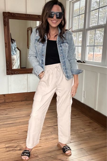 In love with these linen pants from Walmart!! Such a cute + affordable spring outfit 

#LTKfindsunder50 #LTKstyletip