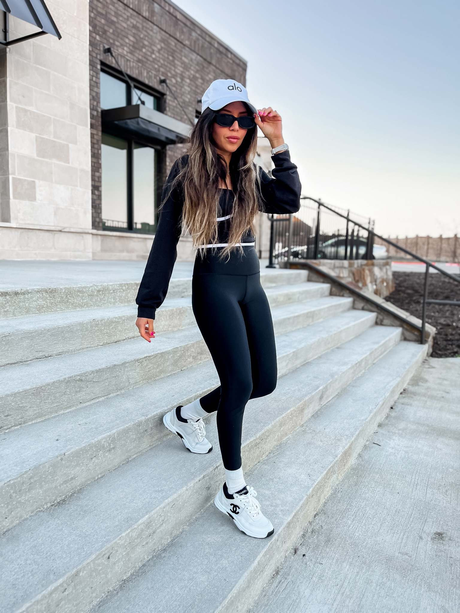 Leggings XS
Top M
Shrug XS
Shoes TTS