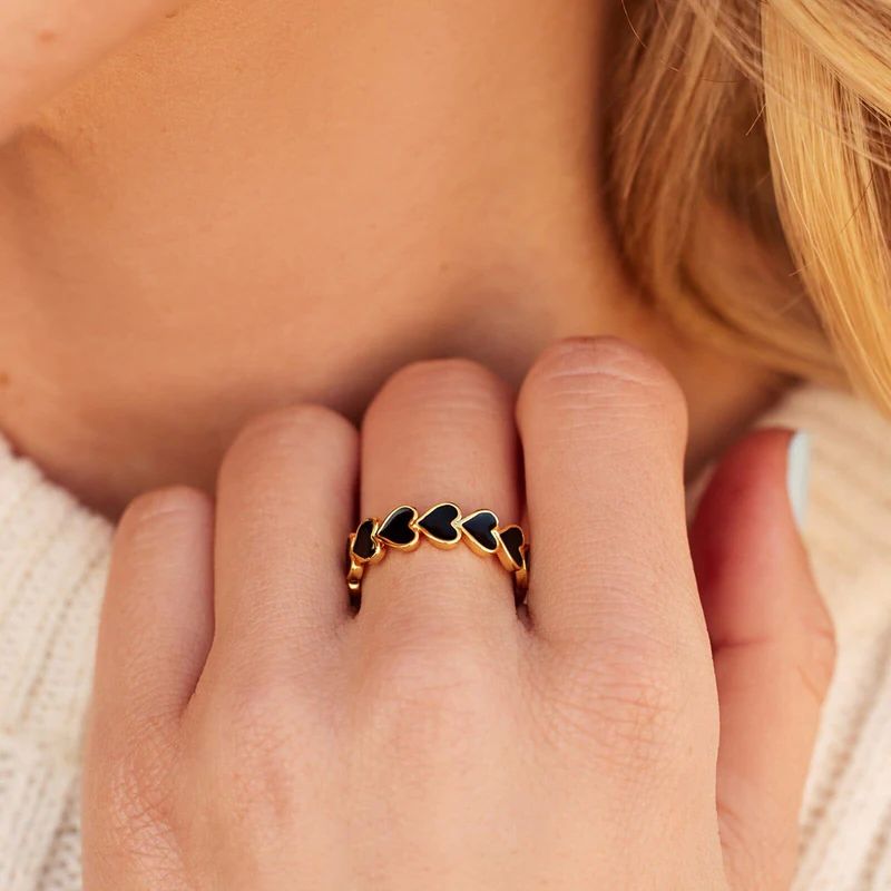 Love Hearts Band Ring - Pura Vida Bracelets | Pura Vida Bracelets