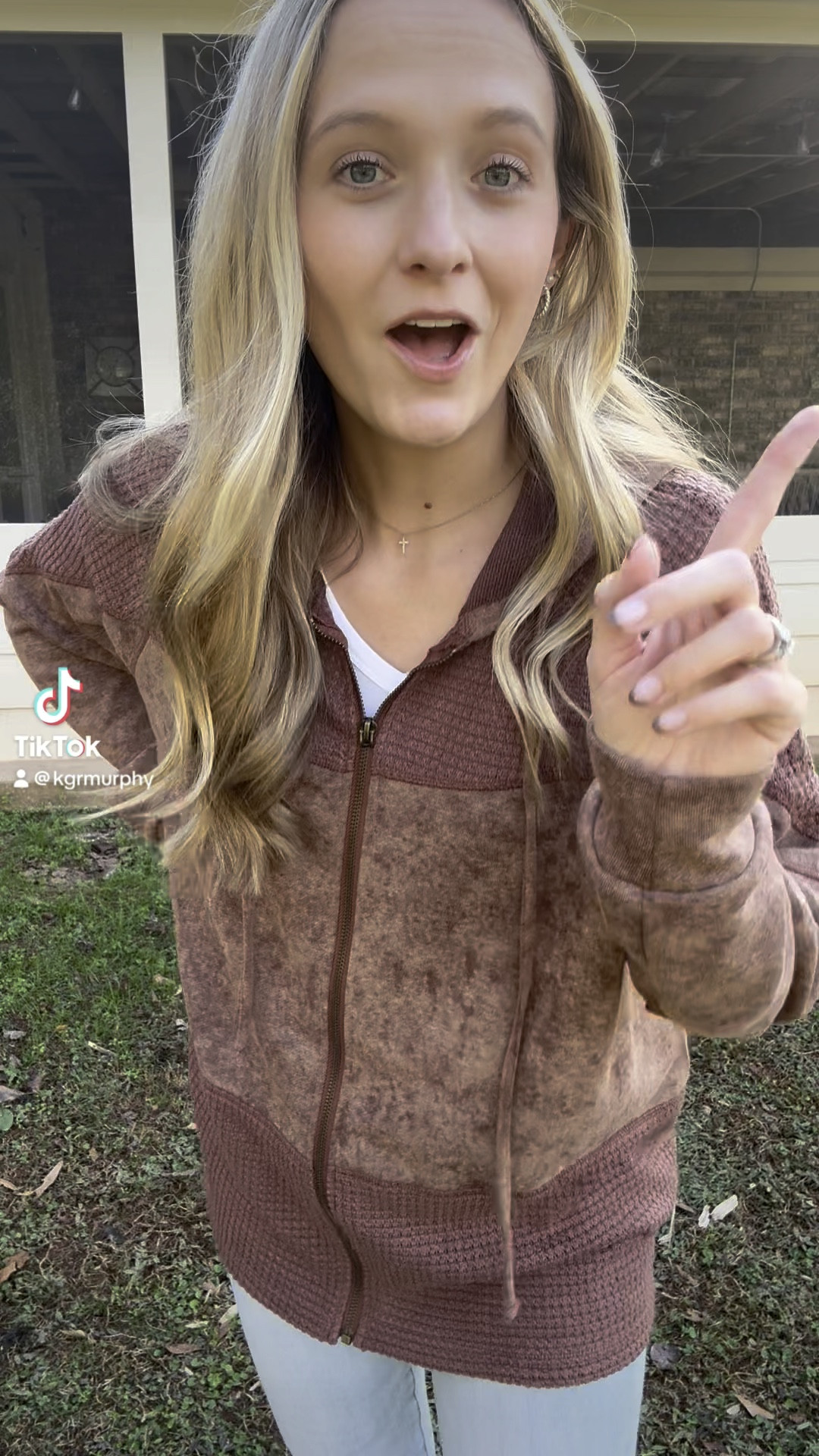 this jacket is SO SOFT, literally obsessed 🤎🤎 I need one in every color. Wearing a size small in the brown! Will be perfect to add to your fall wardrobe! 

#LTKSeasonal #LTKVideo #LTKFindsUnder50