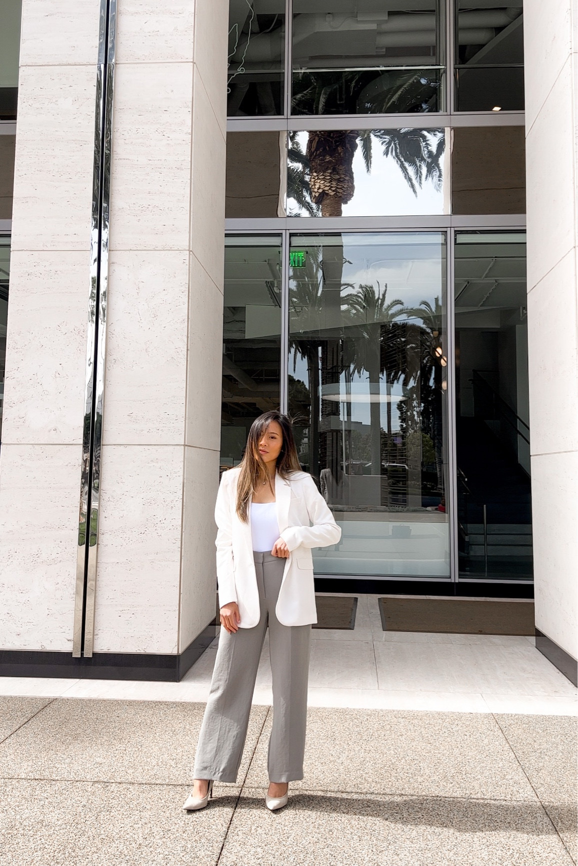 Work outfit, office fashion, blazer outfit 

#LTKworkwear