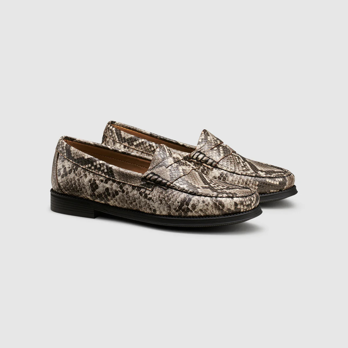 WOMENS WHITNEY EASY WEEJUNS LOAFERS | G.H. Bass