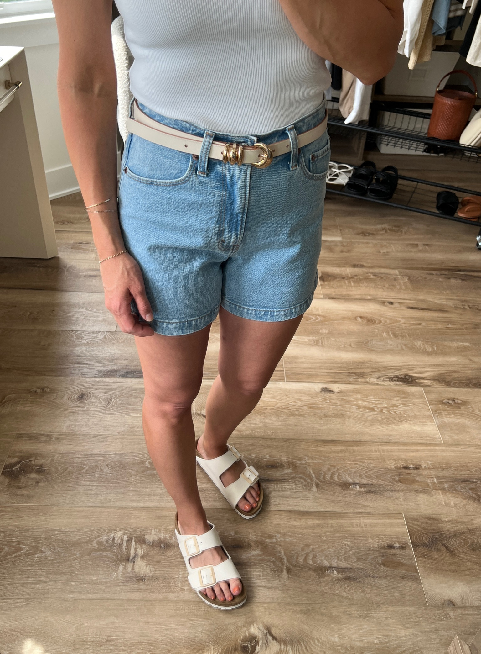 Wearing tts in small 

#LTKFindsUnder100 #LTKStyleTip