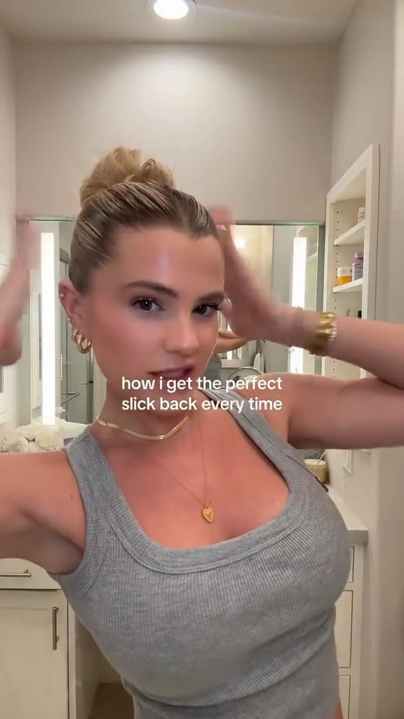 The perfect slick back tutorial!🩷