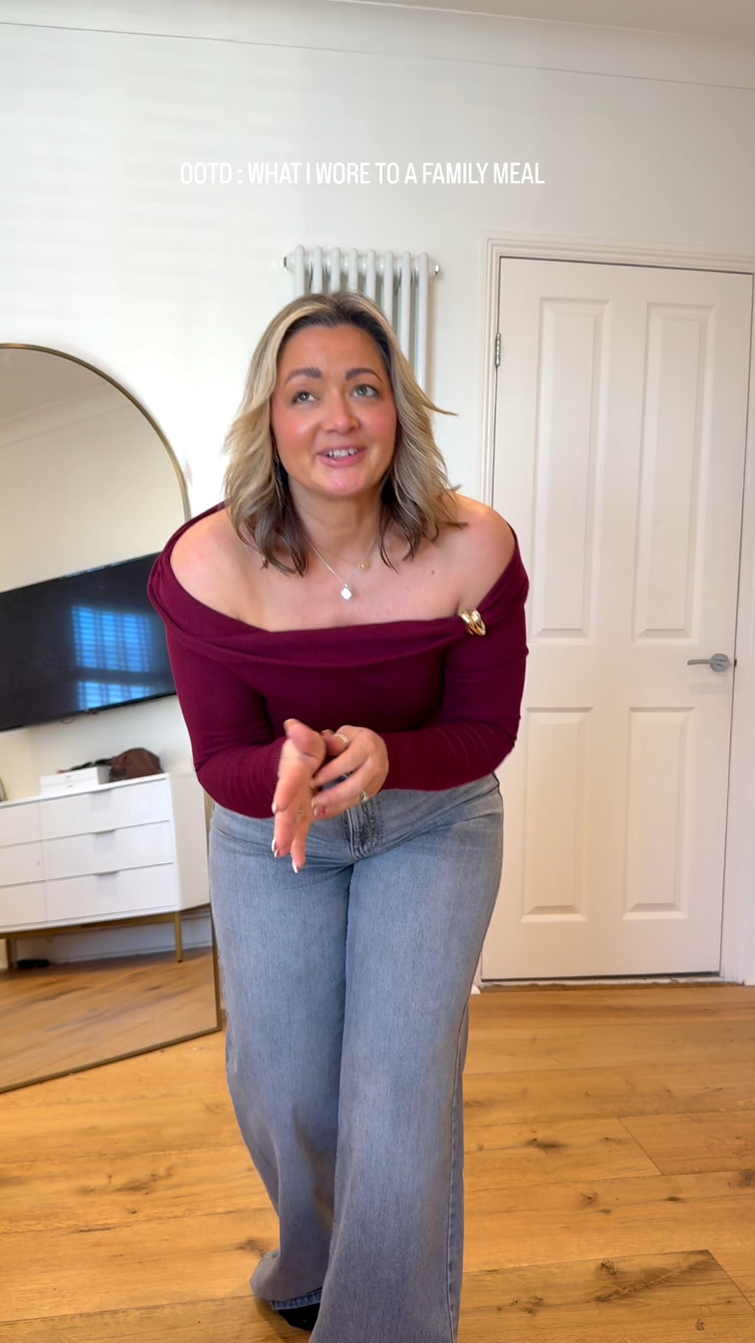 Quick OOTD : what I wore for a family meal this weekend 😍 
Simple jeans and nice top, finished with a warm blazer 🥰

Loving grey with burgundy’s right now makes a change for the standard blue jeans 



#LTKmidsize #LTKwinter #LTKjeans