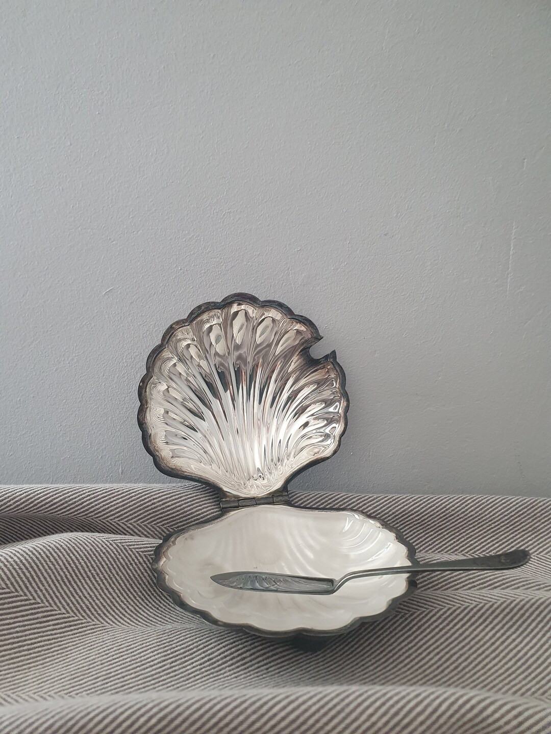 Vintage Metal Shell Clam Shaped Butter or Caviar Dish, with lid and spoon | Etsy (US)
