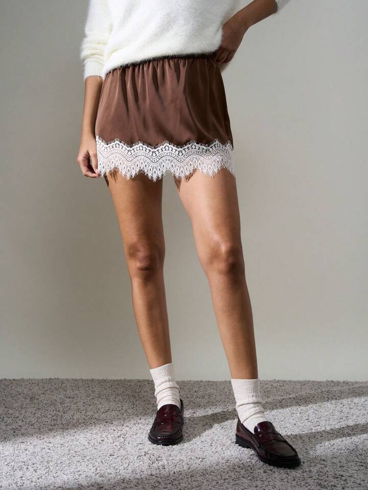AiiRZ Lace Hem Detail Satin Mini Skirt | SHEIN