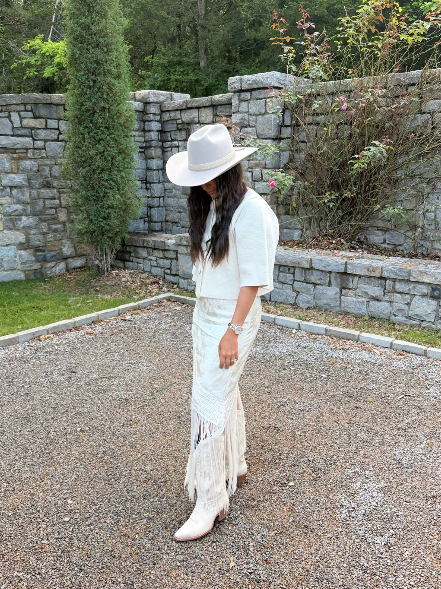 Top: medium
Skirt: medium

A monochromatic look will do it for me every single time. Saw this top at Zara & it is the perfect trendy but easy to style piece & under $100! 

Dressupbuttercup.com #dressupbuttercup #dederaad

#LTKSeasonal #LTKootd #LTKSaleAlert