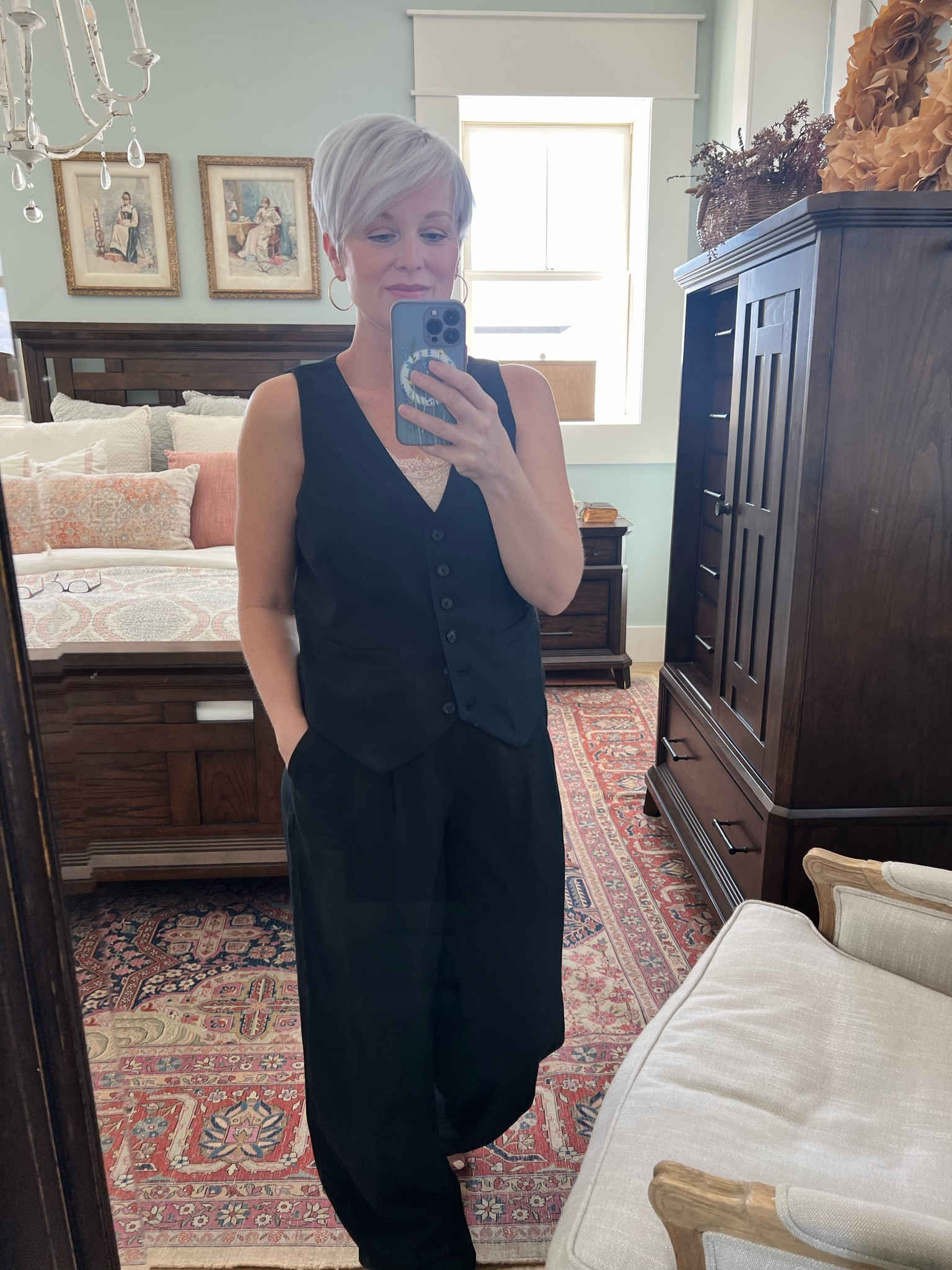 I love this “sexy tomboy” trend and Target has all my favorite looks! THE VEST…swoon! This has to be one of the most comfortable pair of dress pants I’ve ever worn! I see you Target! #Over50 #comfystyle #workwear #professional #fall #betweenseasons #augtober

#LTKOver40 #LTKWorkwear