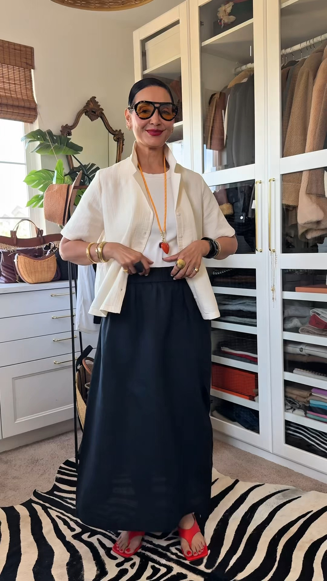 Elevated simplicity is the vibe this season 🤍 A linen skirt is one of those timeless staples that instantly makes an outfit feel effortless, refined, and put together without trying too hard. Easy to style, easy to pack, and easy to wear on repeat ✨ @quince #quincepartner