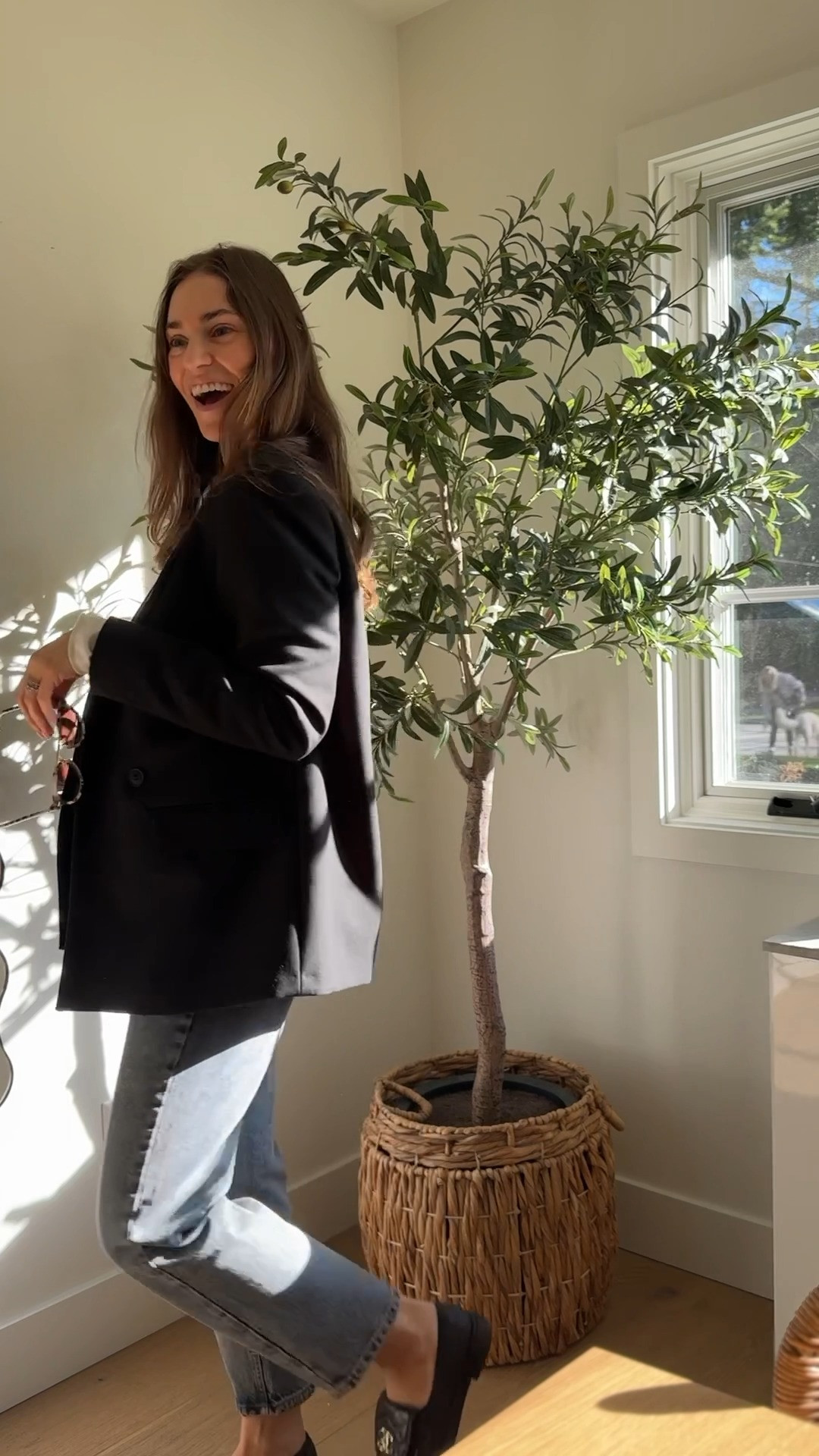 easy go to outfit idea - tee jeans blazer and a loafer 

 

#LTKWorkwear #LTKWatchNow #LTKStyleTip