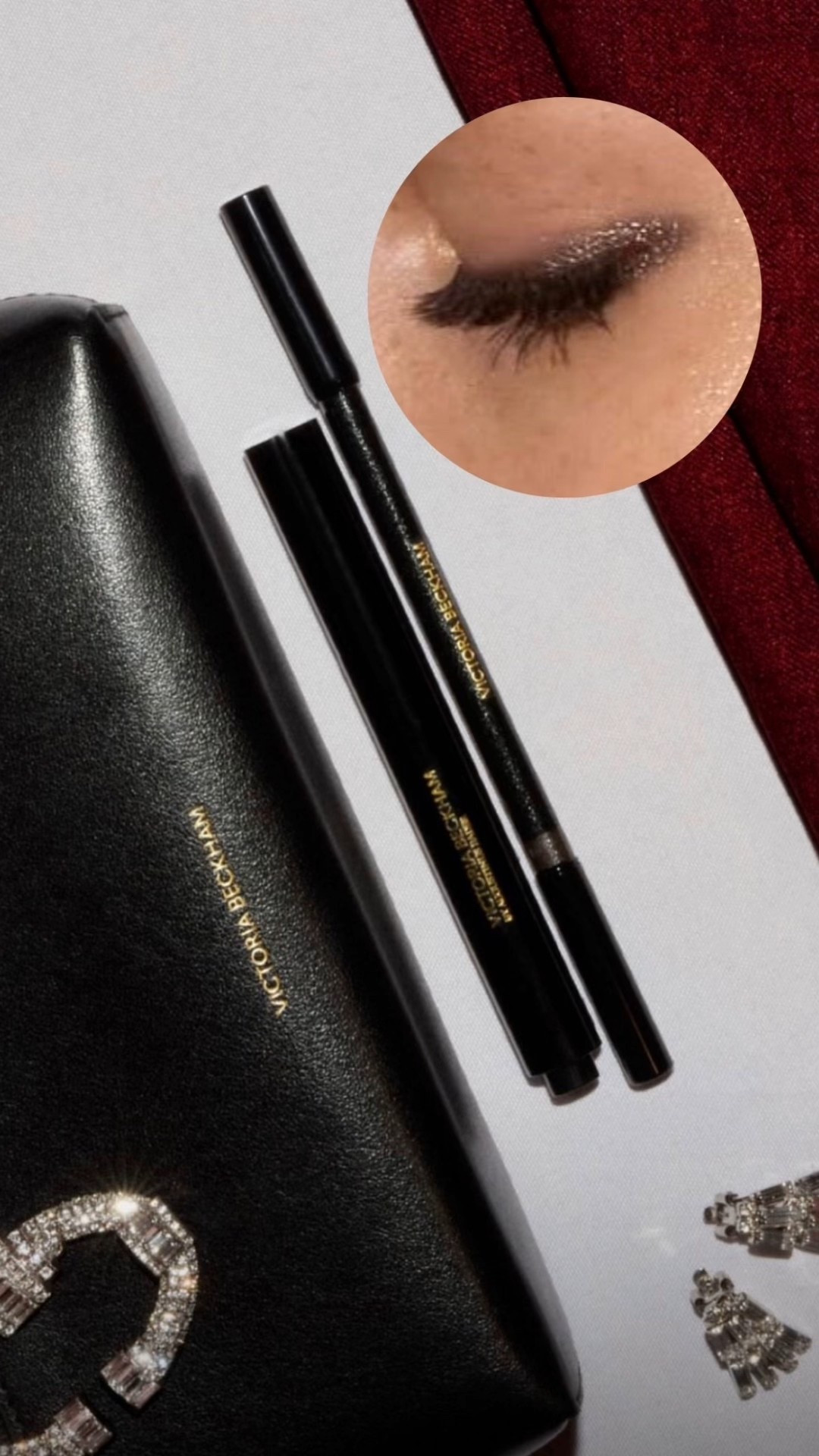 The newest obsession from Victoria Beckham Beauty just dropped ✨ Meet the Satin Kajal Jewel Liner in Cocoa Pavé •  a cool, rich brown with silvery shimmer that adds instant dimension to any eye look. Ultra-creamy, blendable, and officially available now at victoriabeckhambeauty.com 🤎

#VictoriaBeckhamBeauty #SatinKajalLiner #CocoaPavé #ShopLTK #HouseofLoren

#LTKGiftGuide #LTKFindsUnder50 #LTKBeauty