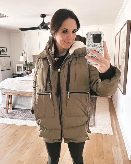 Amazon coat with hood and lots of pockets- so warm! Perfect all winter long ❄️ #amazon #coat #fleece #hood ...runs TTS!

#LTKtravel #LTKSeasonal #LTKbeauty