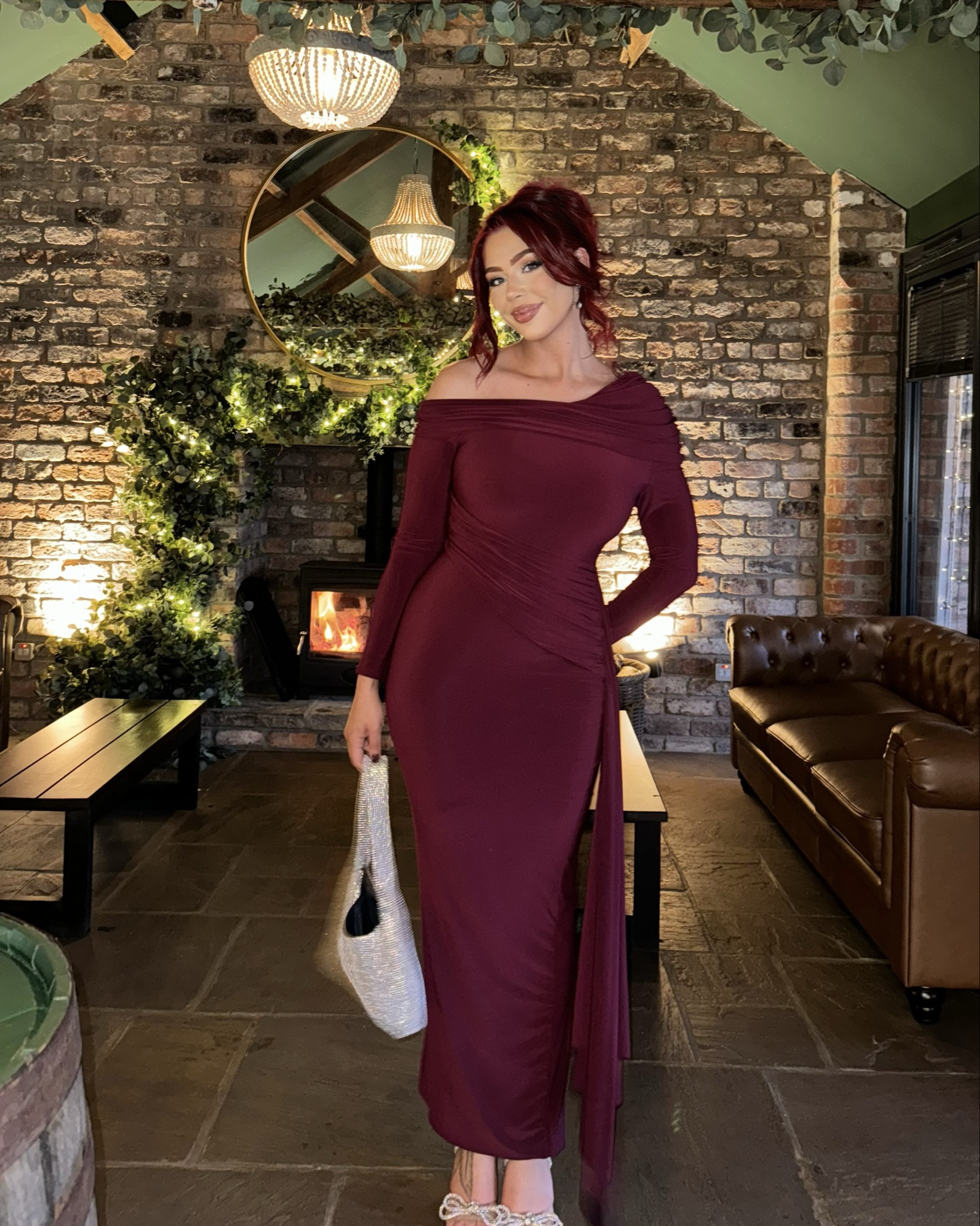 the most perfect winter wedding outfit 🍒🍷👠🥀🧣

#LTKwinter #LTKwedding #LTKluxury