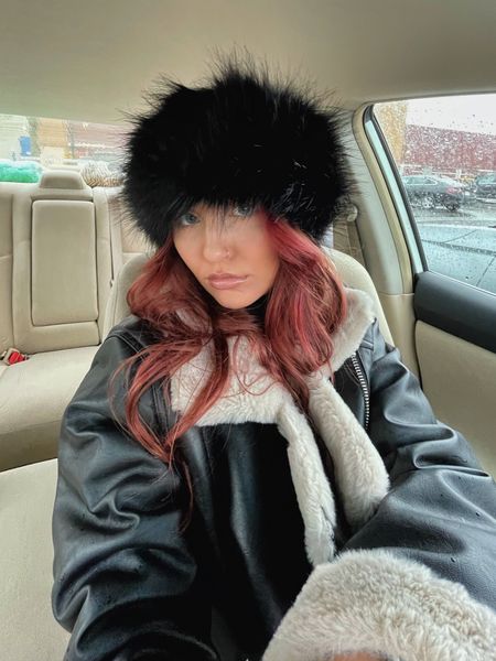 perfect winter accessories 

#LTKsalealert #LTKstyletip #LTKfit