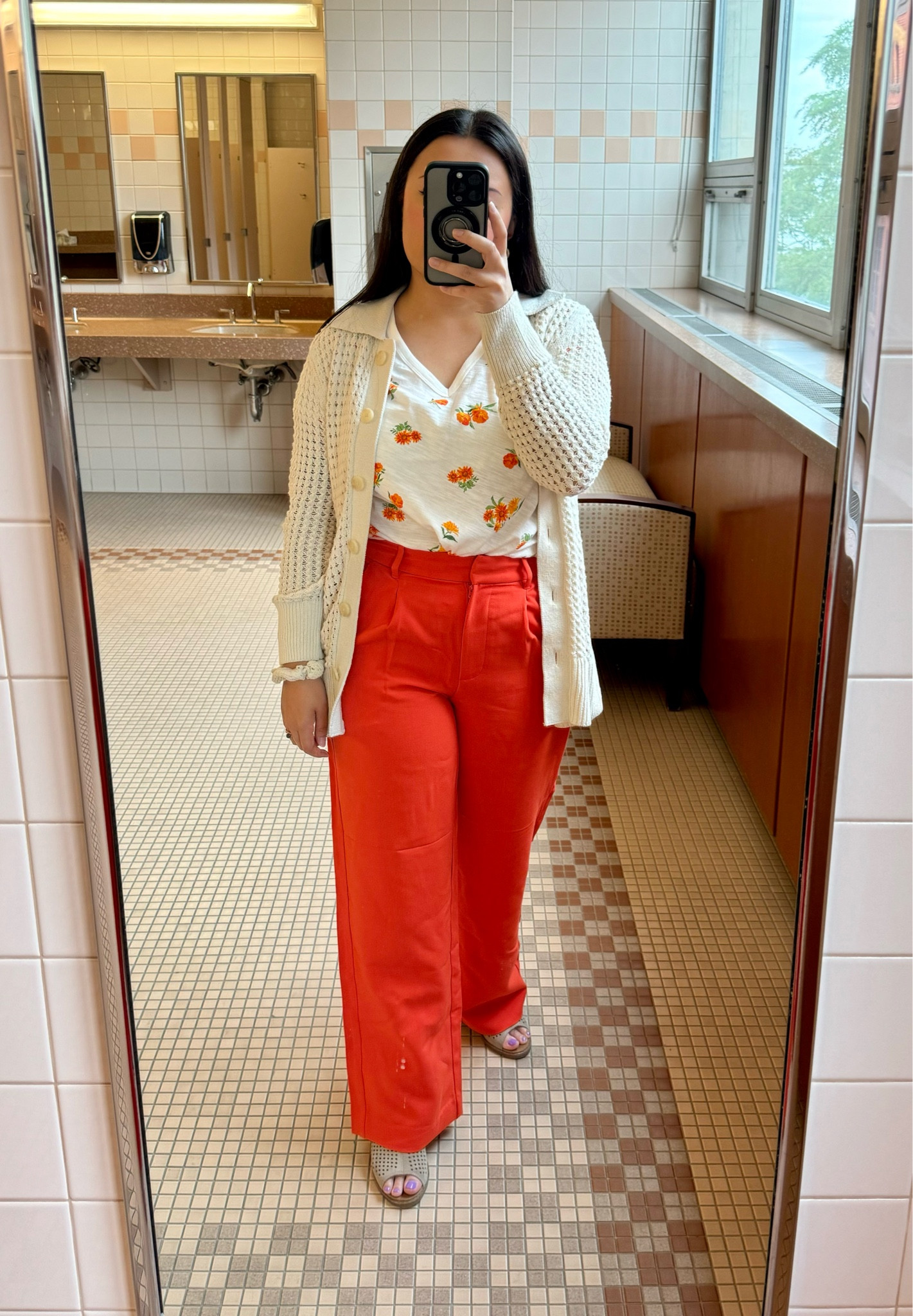 Old navy came through for my conference ootd. 

Pant size: 4P
Shirt size: S
Cardigan Size: XS
Shoe size: 5

#LTKSaleAlert #LTKWorkwear #LTKStyleTip