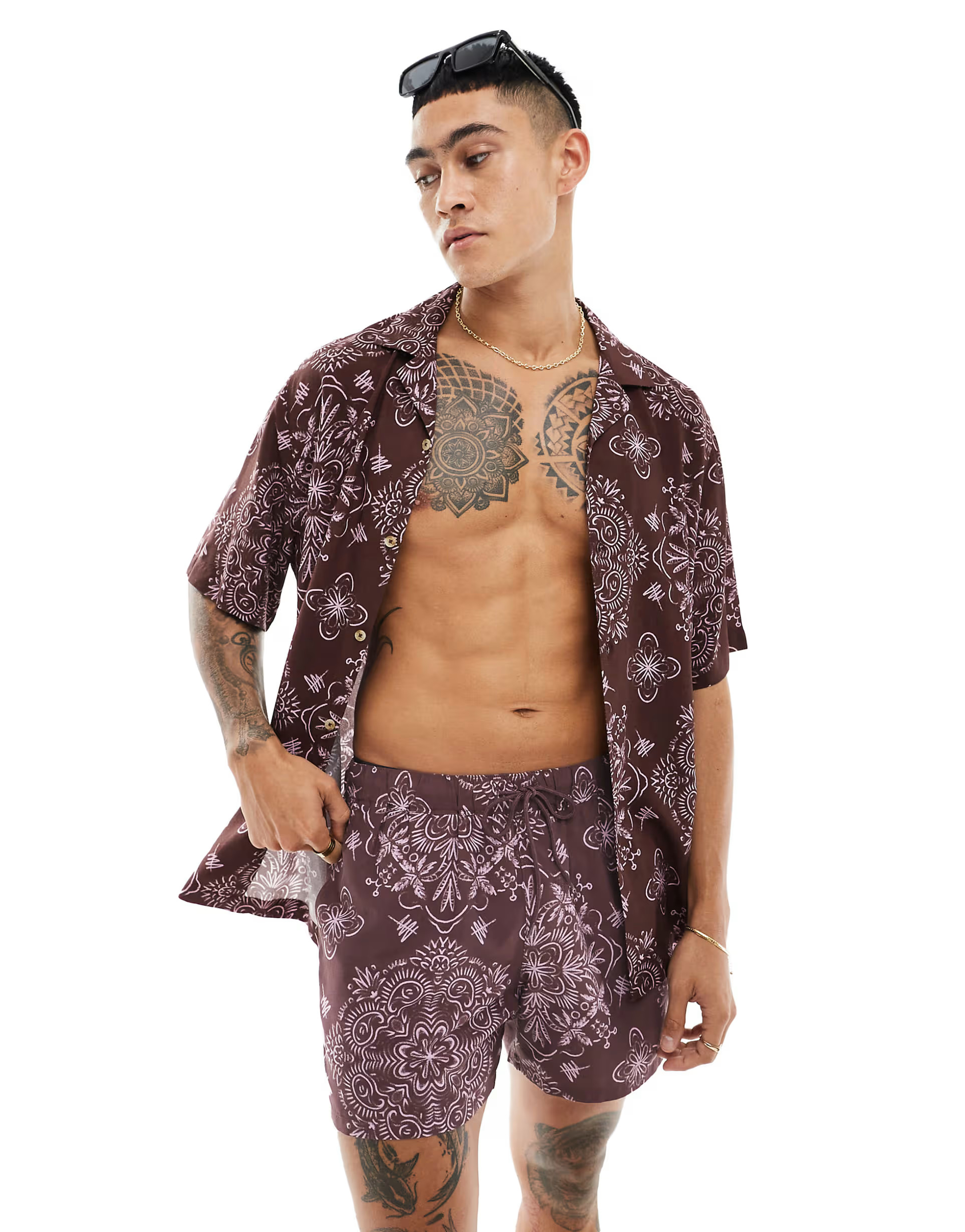 ASOS DESIGN relaxed revere shirt with bandana print in burgundy - part of a set | ASOS (Global)