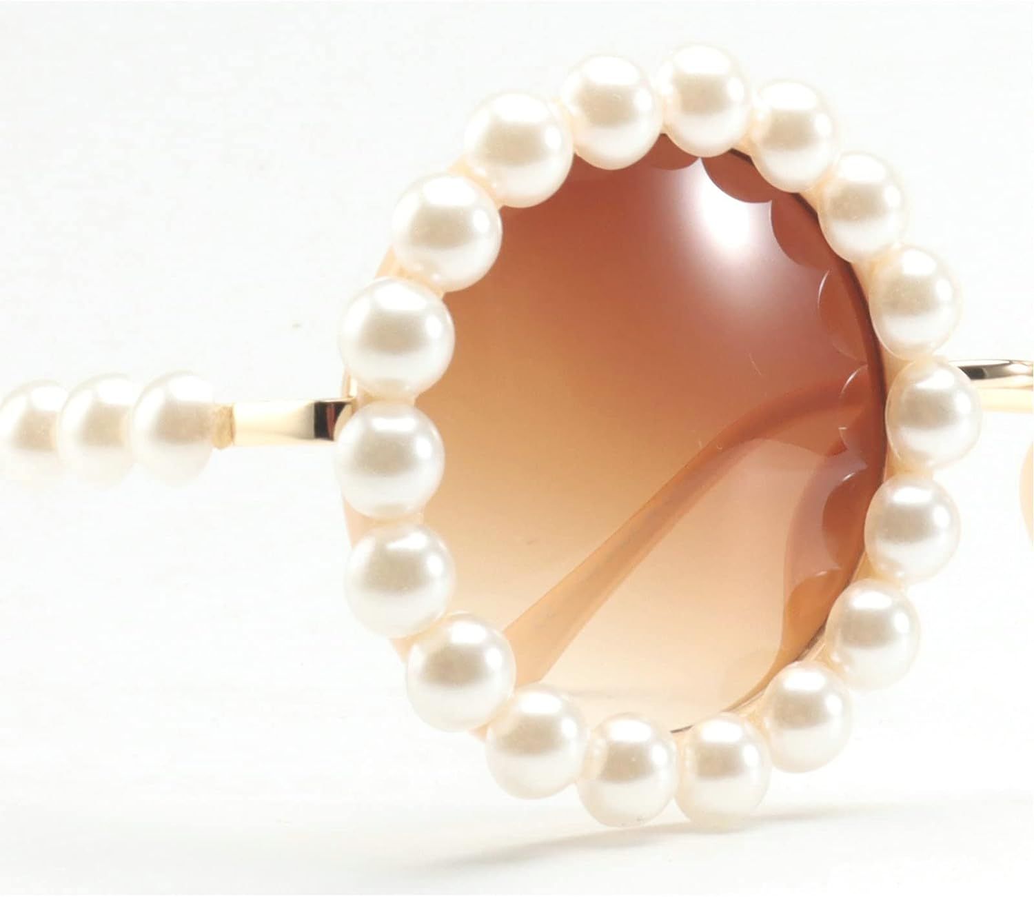 mincl/Vintage Round Pearl Sunglasses Women Luxury Alloy Oversized Frame Party Glasses Retro Shade... | Amazon (US)
