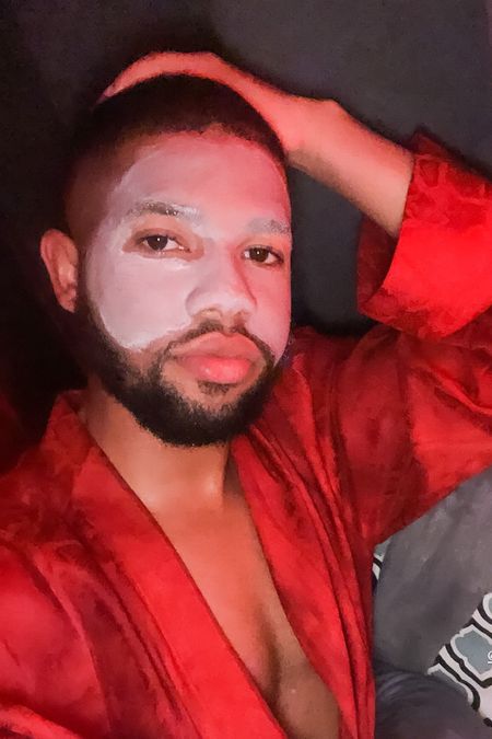It’s #GameDay! Tonight’s halftime show brings Rihanna back to the stage. Before I head out to enjoy the festivities I’m prepping in my @fentyskin face mask and my @savagexfenty men’s robe. Super excited for tonight. Who are you rooting for? Sound off below ⬇️

#LTKGiftGuide #LTKmens #LTKFind