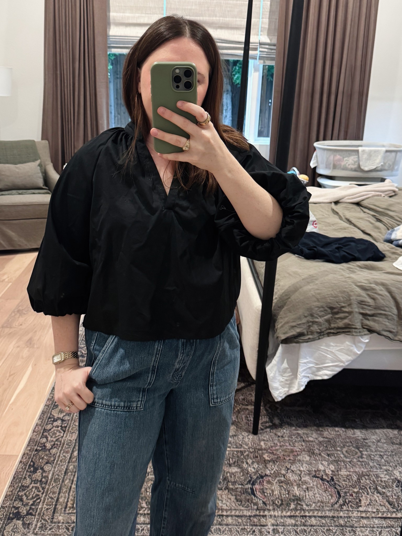 The structure of this top!!!! I love a cropped sleeve and the quality on this is so good. 

#LTKdayinmylife #LTKmomlife #LTKootd