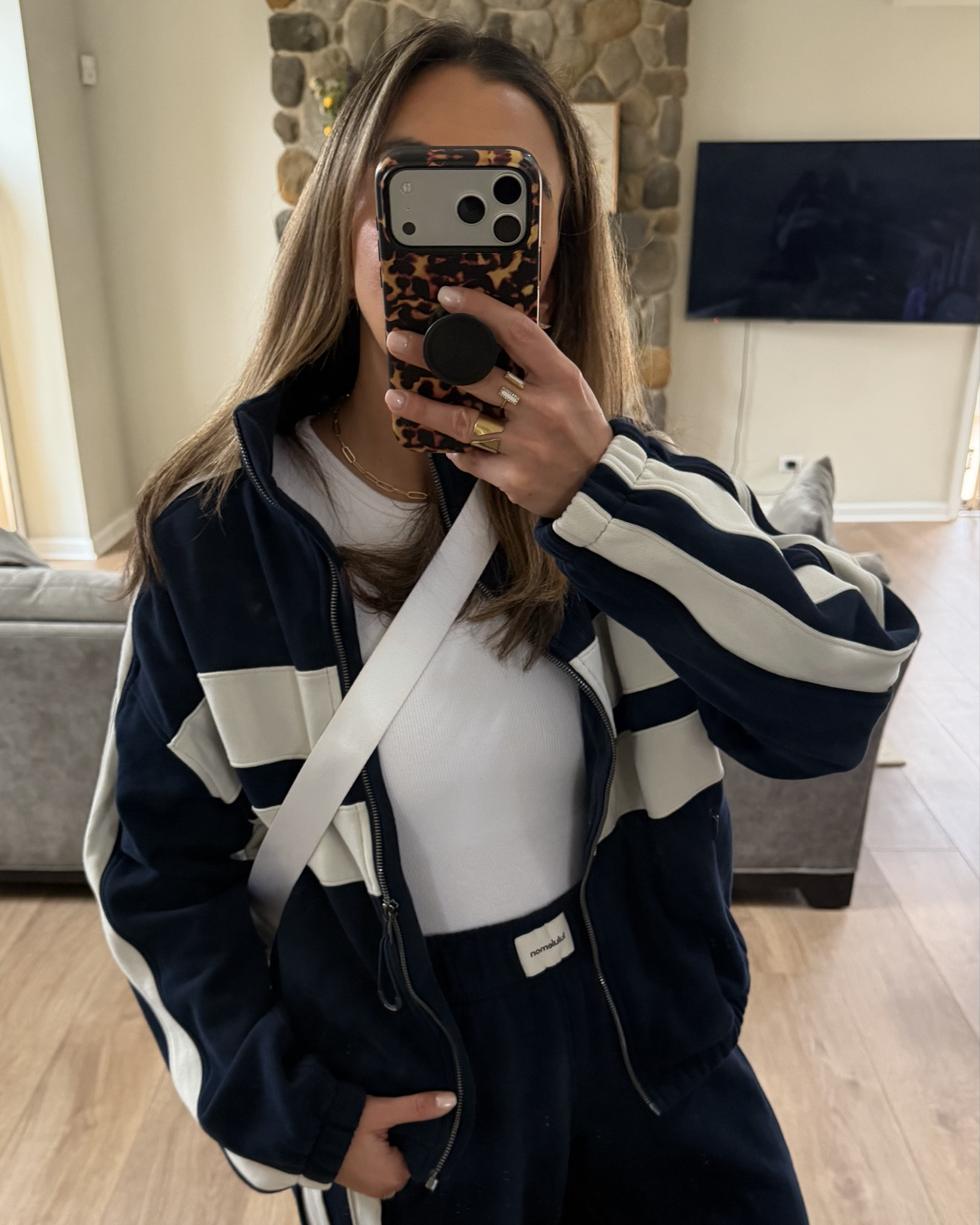 New tracksuit from lululemon | lululemon navy tracksuit | soccer mom ootd
I got the pants and zip up in small. It’s an oversized fit


#LTKootd #LTKActive #LTKmomlife