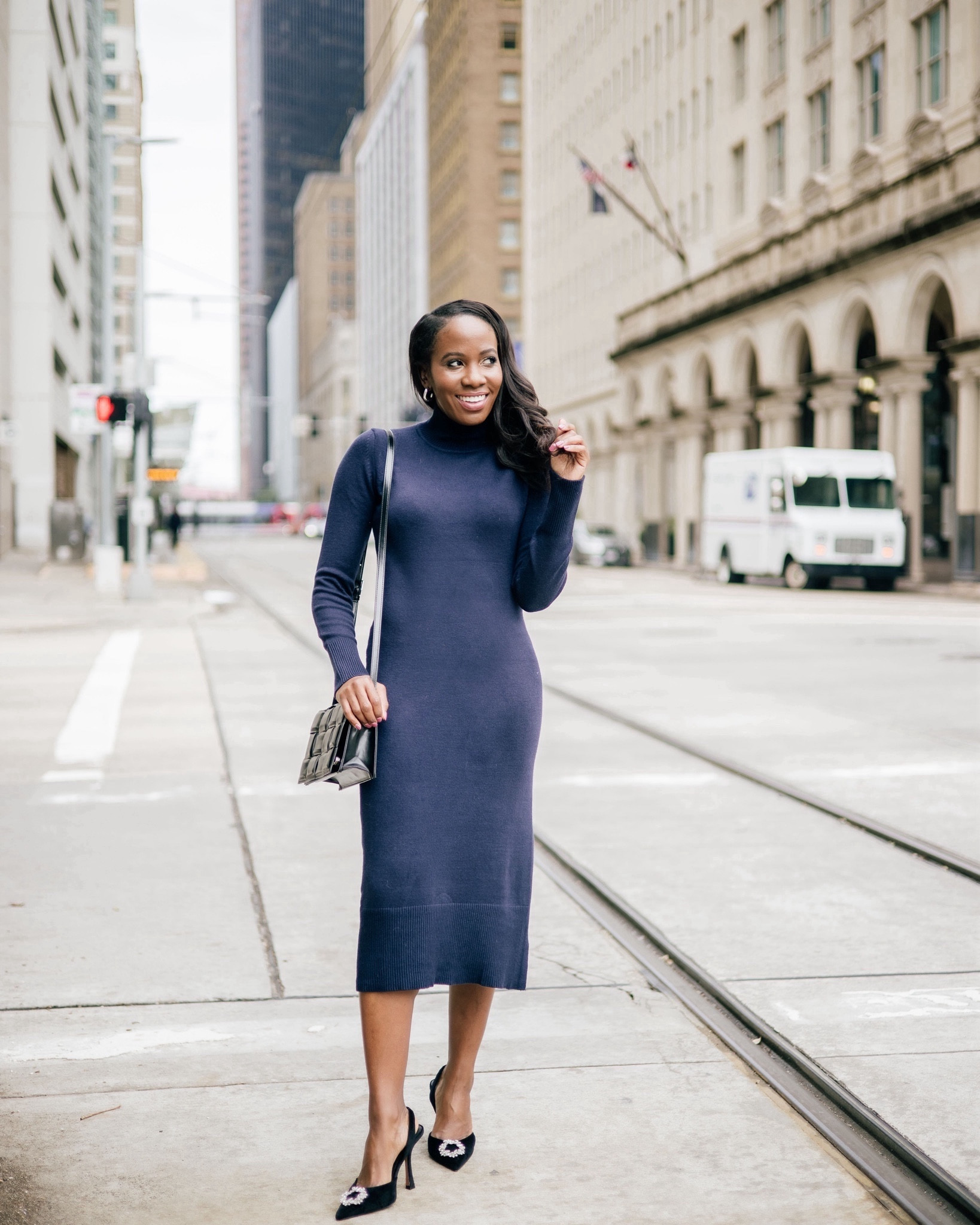 I found similar dresses that would be perfect for styling for winter. This dress is currently out of stock, but I'm hoping for a restock! #winterfashion #sweaterdress #under50

#LTKHoliday #LTKfindsunder50 #LTKSeasonal