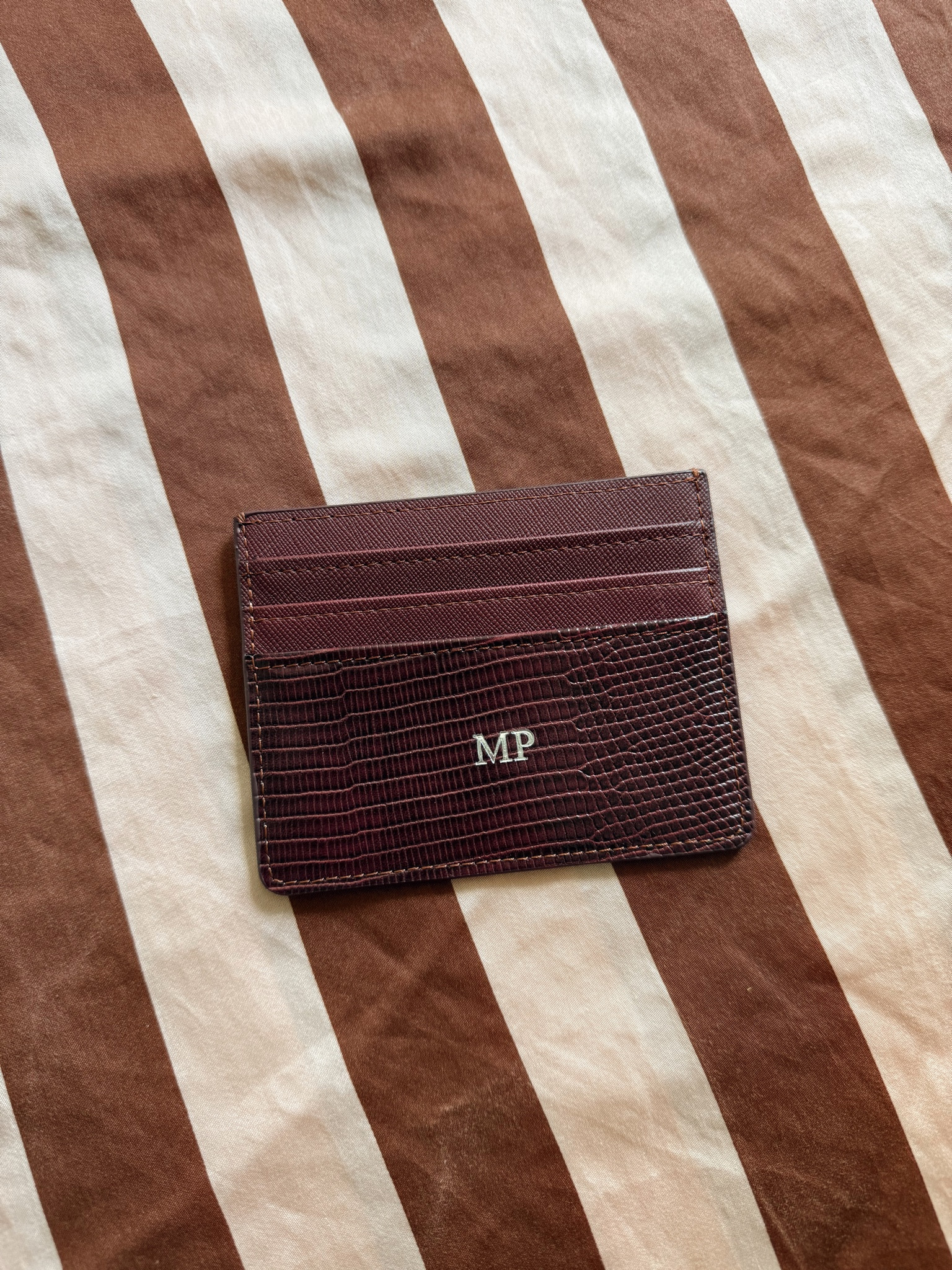 So chic and slim card case that you can personalize!