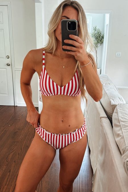 4th of July outfit idea
4th of July swimsuit
Target stripe swimsuit 
Medium in stripe swimsuit bottoms
TS in top. Both fit a little snug 


#LTKSwim #LTKTravel #LTKFindsUnder50