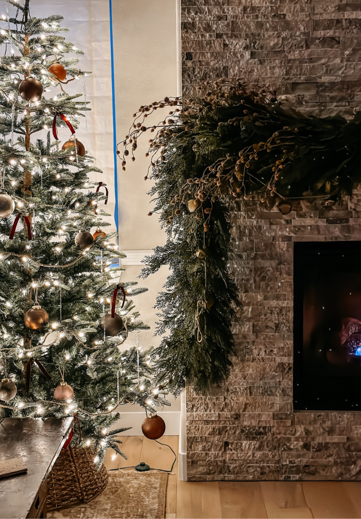My Christmas tree and mantle garland

#LTKHoliday #LTKSeasonal #LTKhome