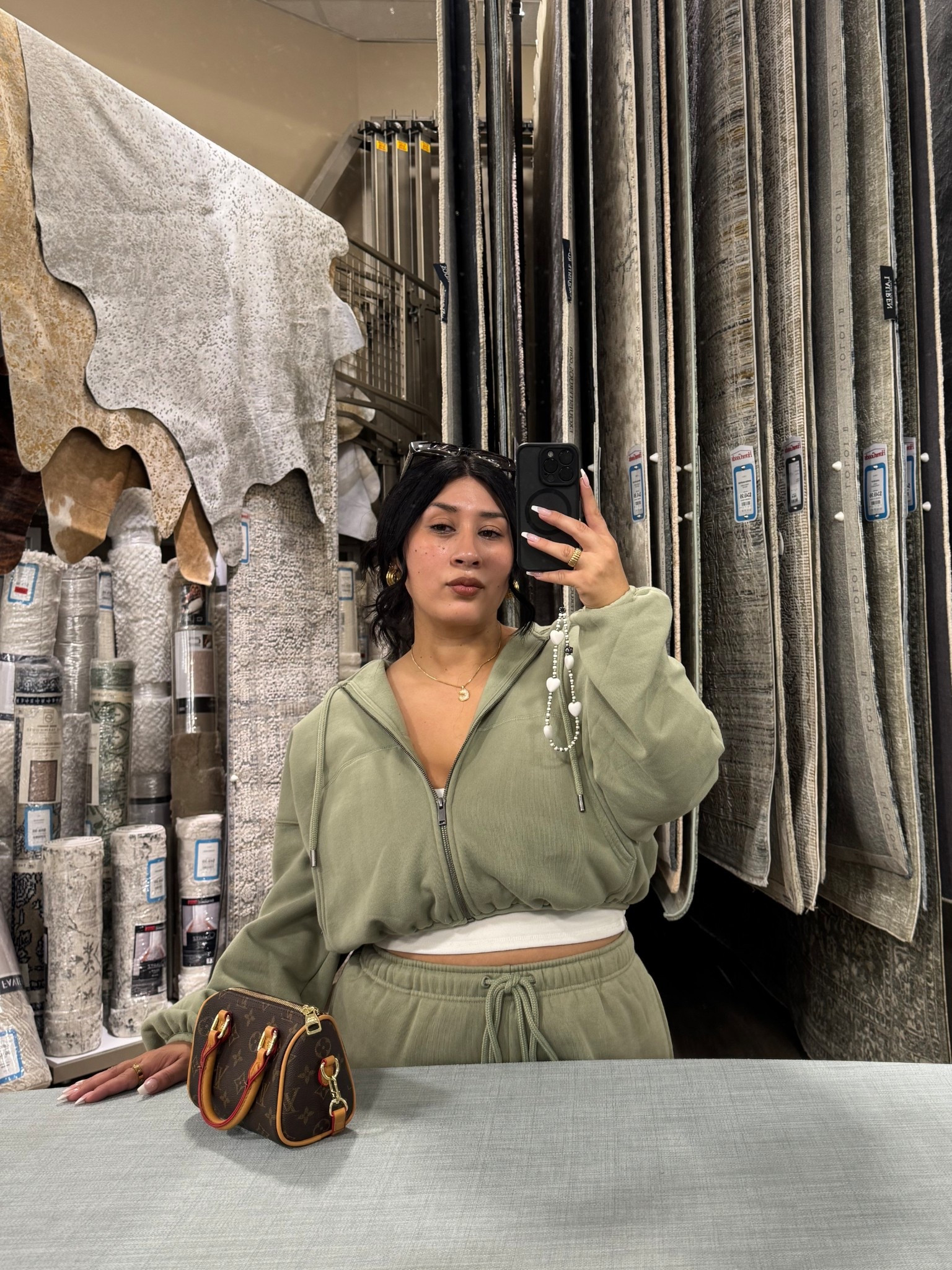 Hoodie & sweatpants set
I’m wearing a size L
The overall collection is oversized

#LTKPlusSize #LTKMidsize