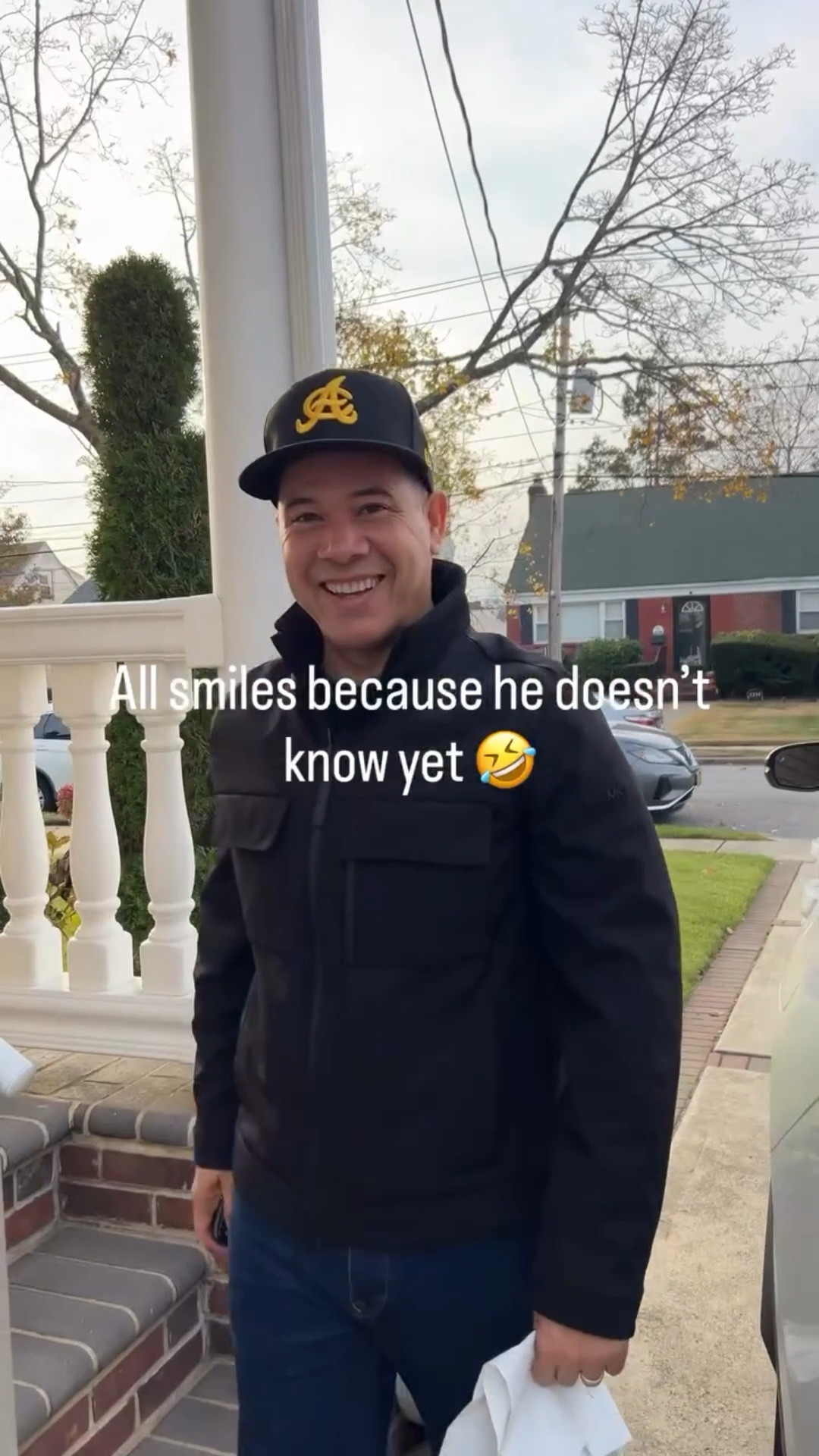 After 34 years of marriage I just laugh at the crazy. Team work makes the dream work. 

Bedroom mini makeover is complete… for now 🤣

#bedroomdesign #neutralbedroom #bedroomdecor