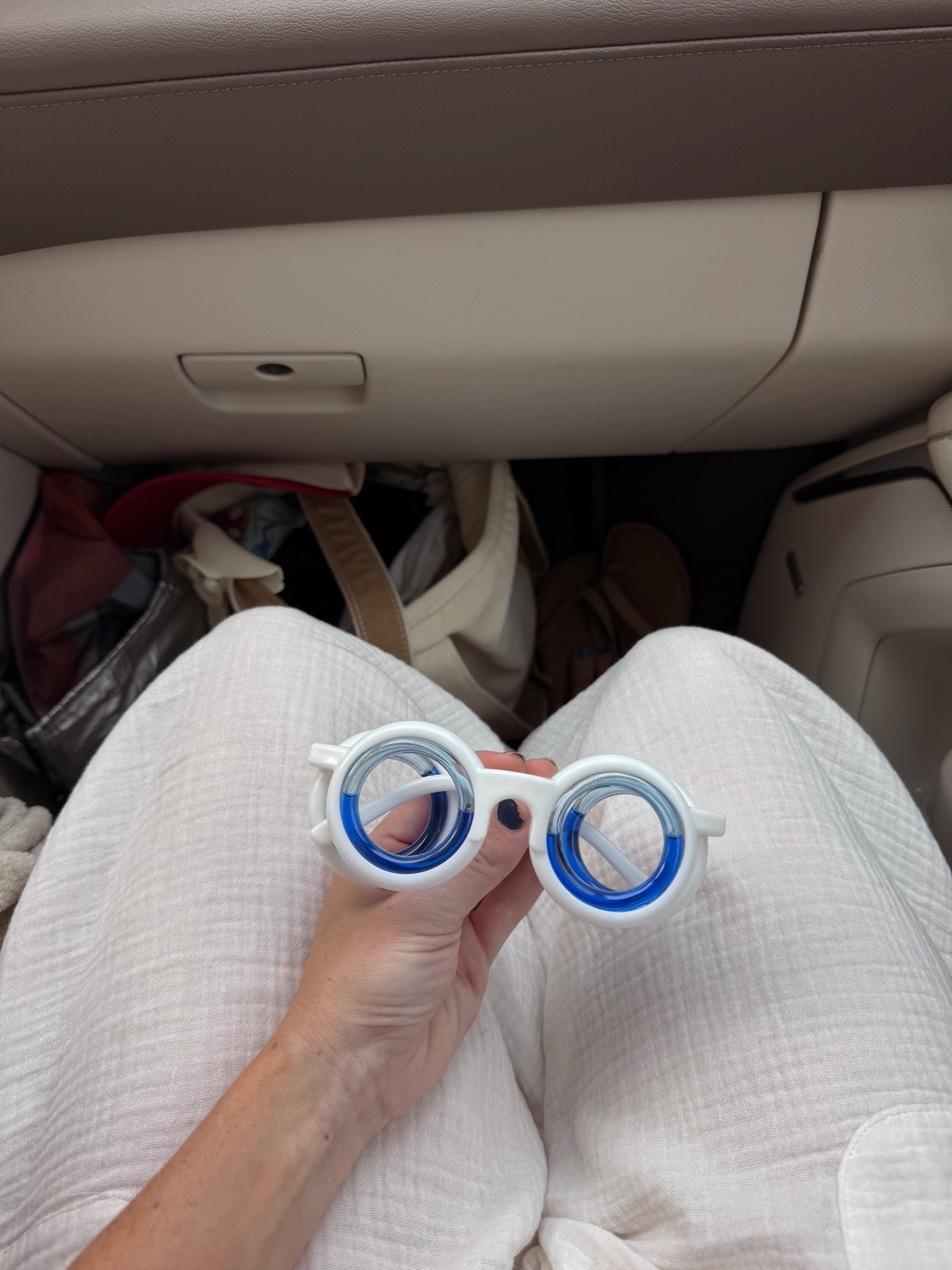 Motion sickness glasses!!! 🚙