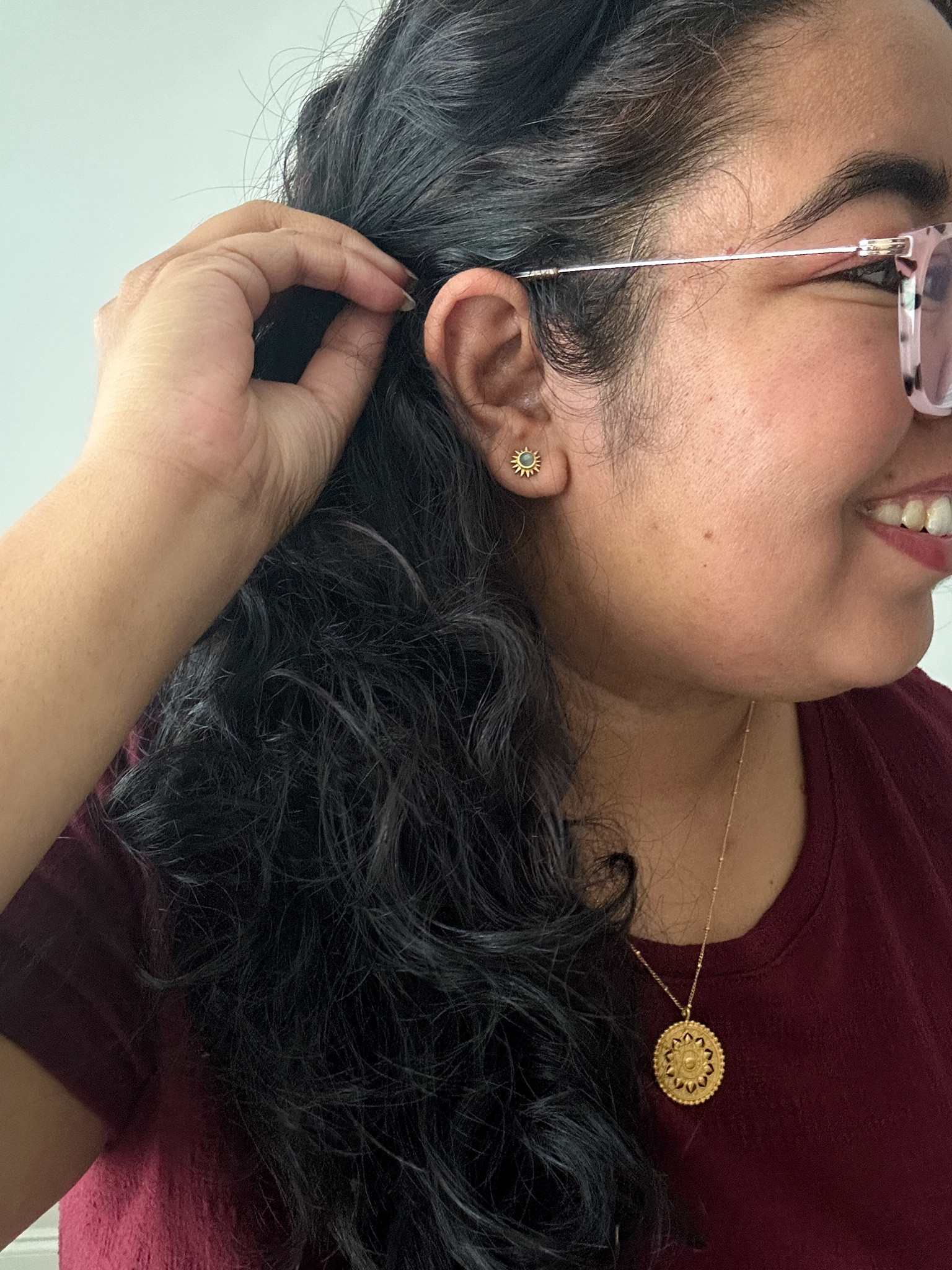 The cutest earrings! These gold starburst earrings with labradorite are so pretty and great for everyday wear 

#LTKFindsUnder100 #LTKStyleTip