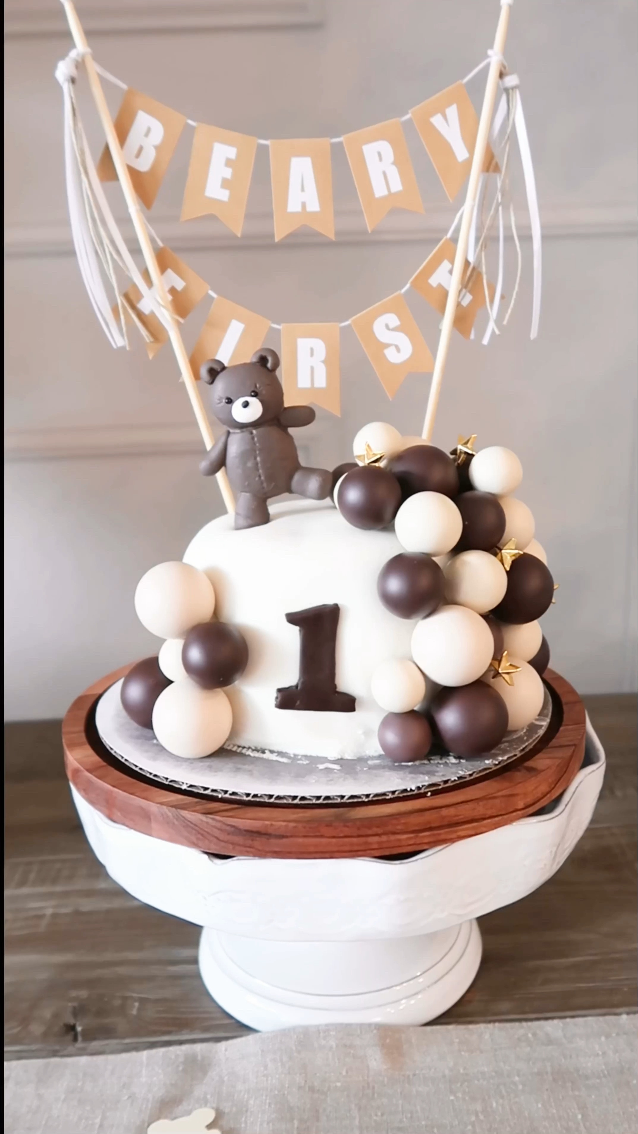 My Bear-y First Birthday Party! Created this cake in collaboration with @avalonsunshine who makes incredible custom cake toppers with a variety of different colors and designs!

#cakedecorating #cake #cakesofinstagram #cakedesign #cakes #birthdaycake #cakestagram #cakeart #instacake #baking #chocolate #cupcakes #birthday #chocolatecake #cakelover #cakeoftheday #buttercream #dessert #bakery #homemade #food #cakecakecake #cakedesigner #instafood #foodporn #yummy #homebaker #cakedecorator #love #buttercreamcake

#LTKhome #LTKbaby #LTKSeasonal
