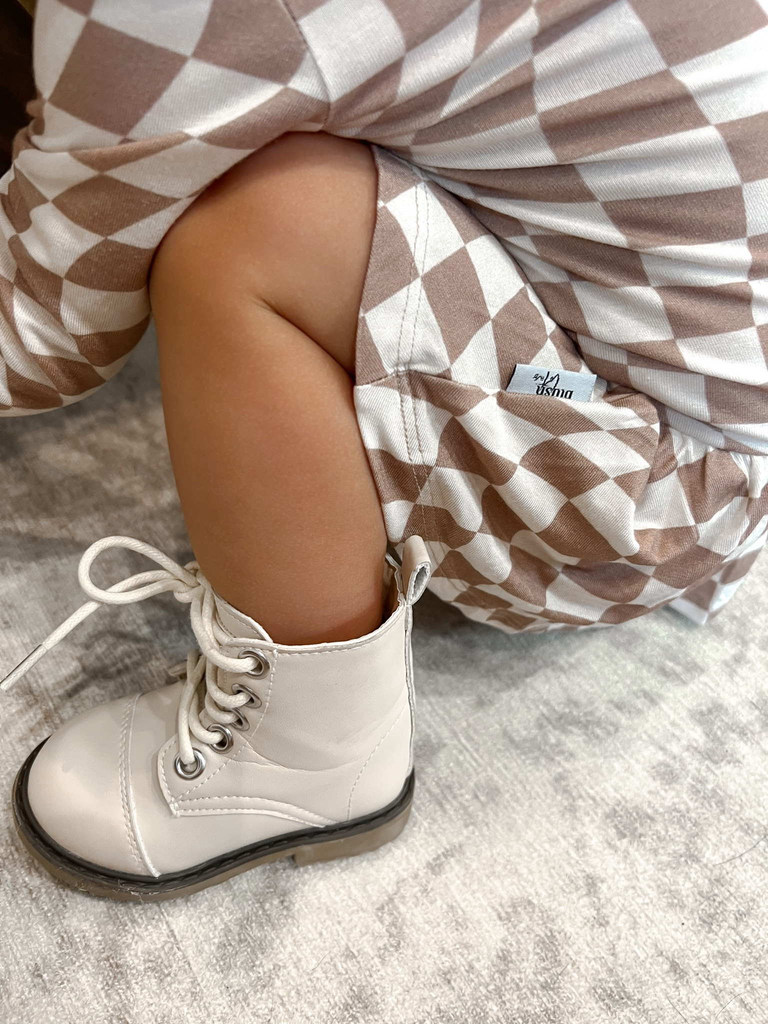 Toddler girl boots ; fall boots ; white boots 

Neutral Checkered twirl @blushlotus - JULES saves 

#LTKshoecrush #LTKbaby #LTKkids