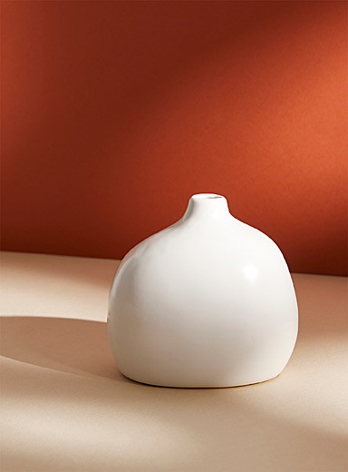 Small minimalist silhouette vase | Simons
