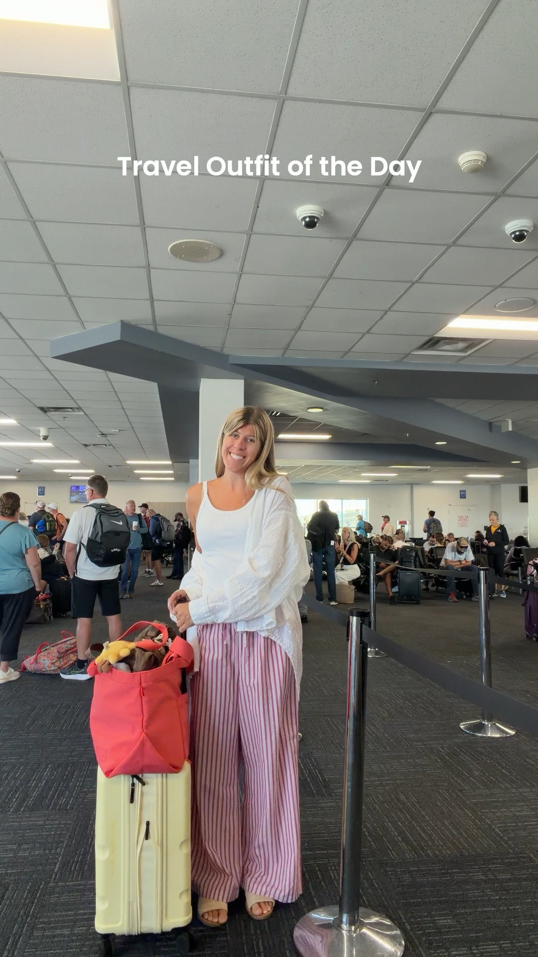 Travel outfit of the day! My bag combo scratches the right part of my brain. So summery. I love my Comfrt yellow carry on & I got the travel tote from the Poppi x Beis location and it’s perfect. 


Travel Outfit | Luggage | Travel Bag | Comfy Casual

#LTKootd #LTKTravel #LTKdayinmylife