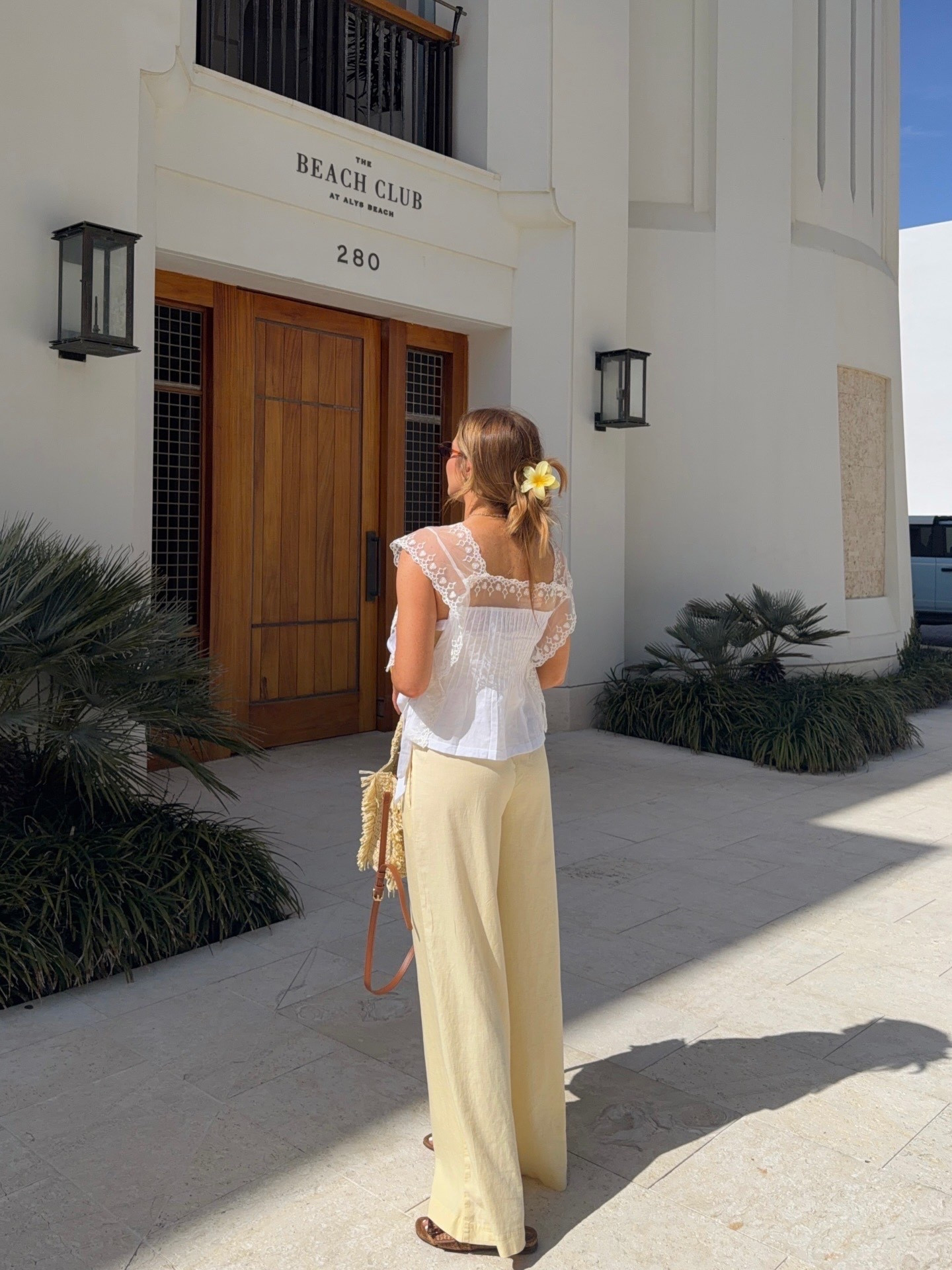 amazon lace top: small // tube top: xs // yellow linen pants: xs reg
