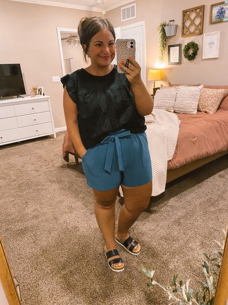 Amazon, summer outfits

sandals: fit true to size // wearing a 5
shorts: fit small // wearing a large
blouse: fits true to size // wearing a large

#LTKMidsize #LTKStyleTip #LTKSeasonal